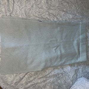 ABERCROMBIE AND FITCH RIBBED MIDI SKIRT